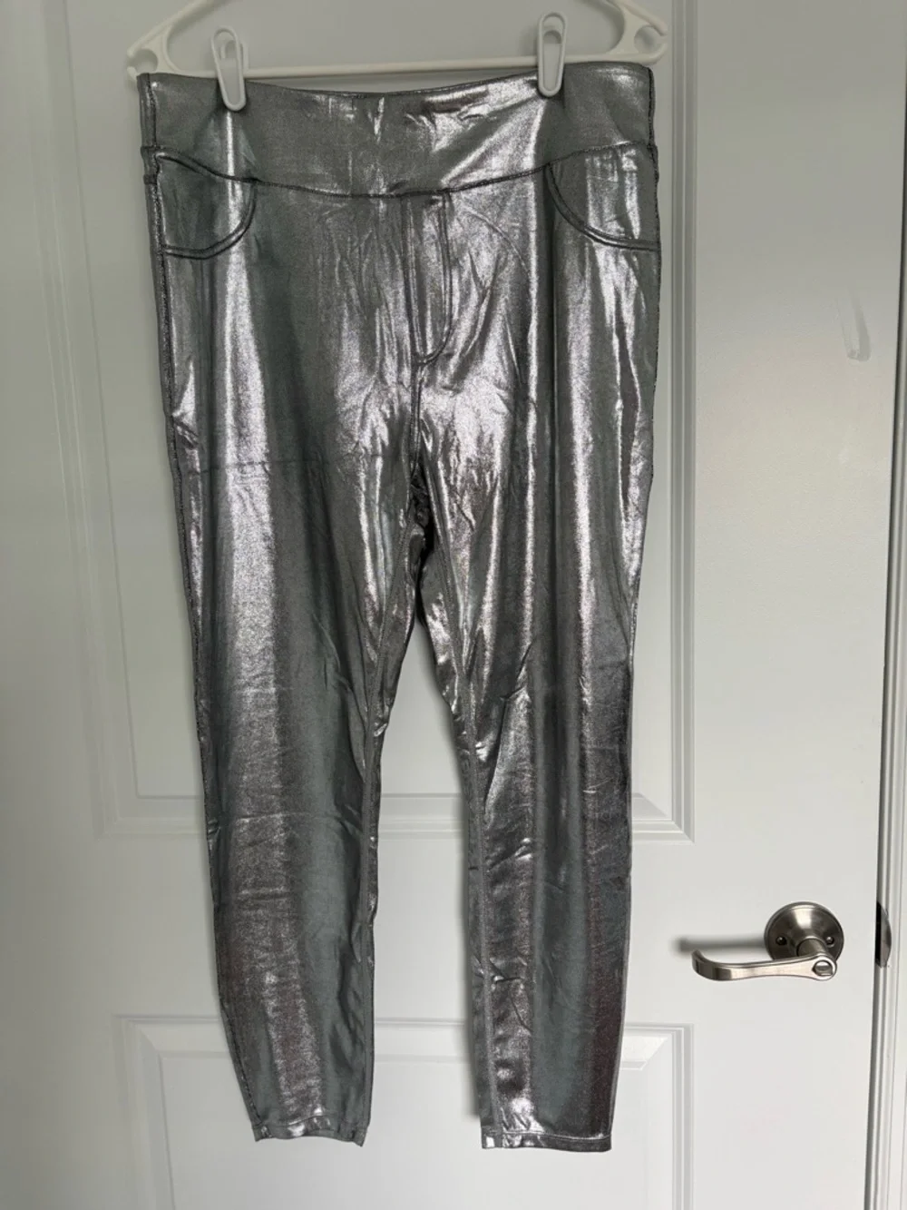 HALARA Metallic Silver Leggings
